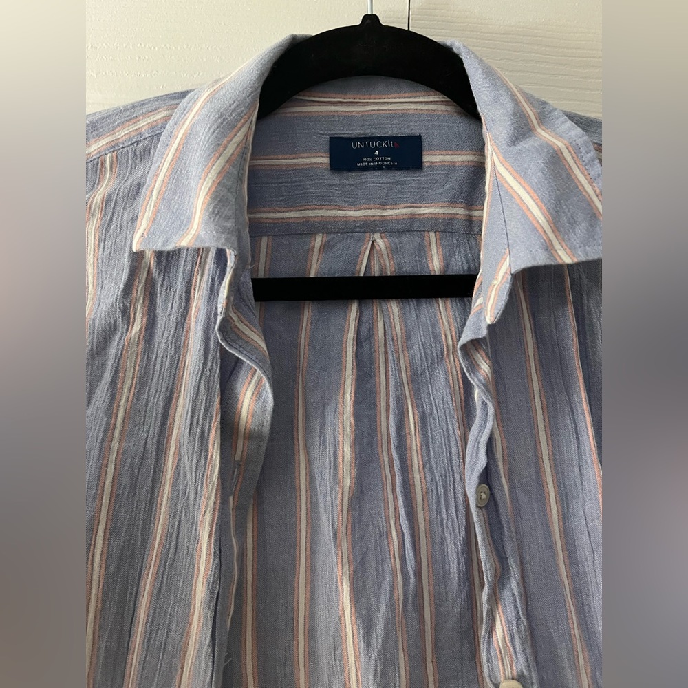 Untuck It women’s button down